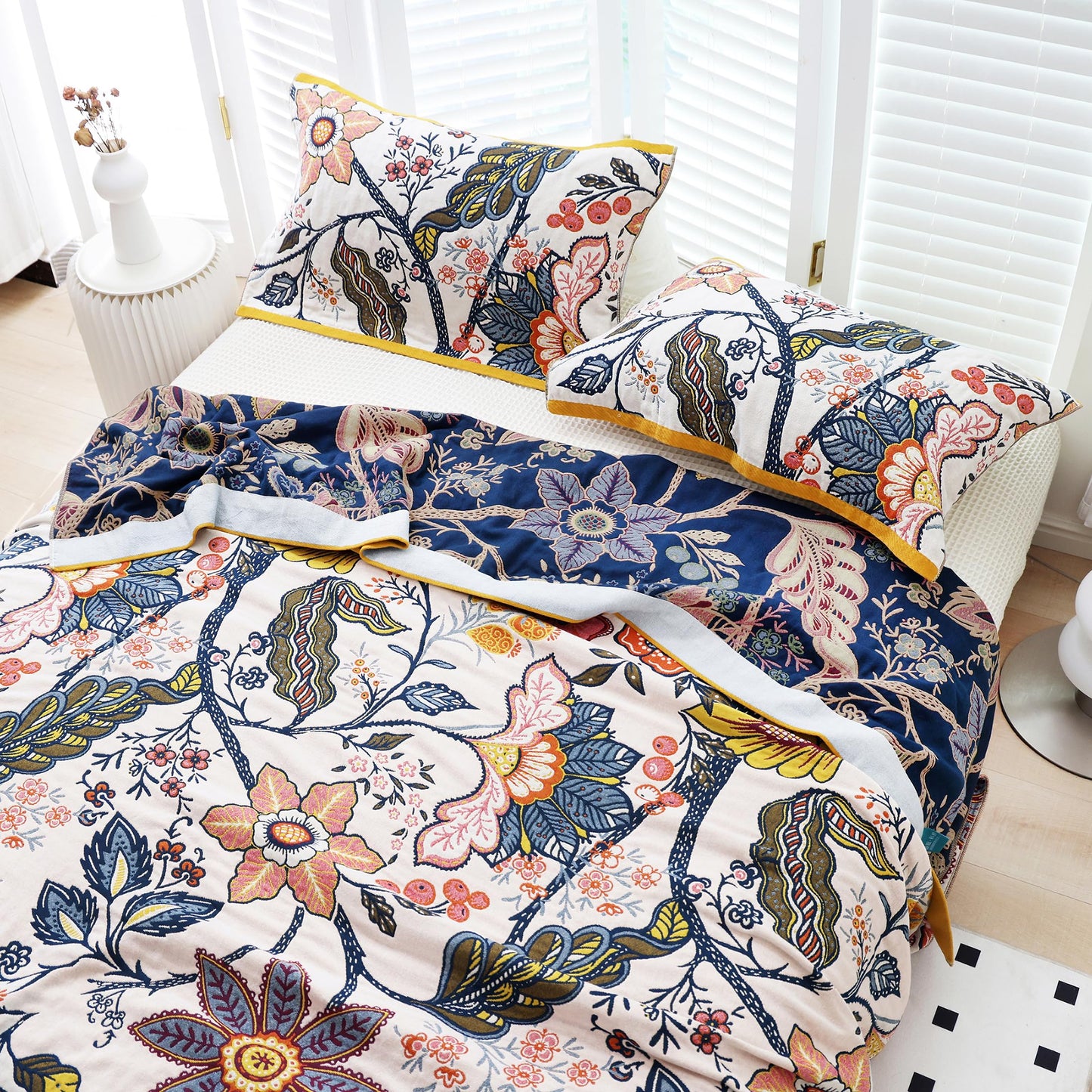 Scientific Sleep Boho Flower Blossom Farmhouse Retro Floral 100% Cotton Muslin Blanket Throw Cover for Bed Couch Sofa Cozy Soft Reversible Blanket Quilt Bedspread Coverlet Full Queen 80 in x 90 in