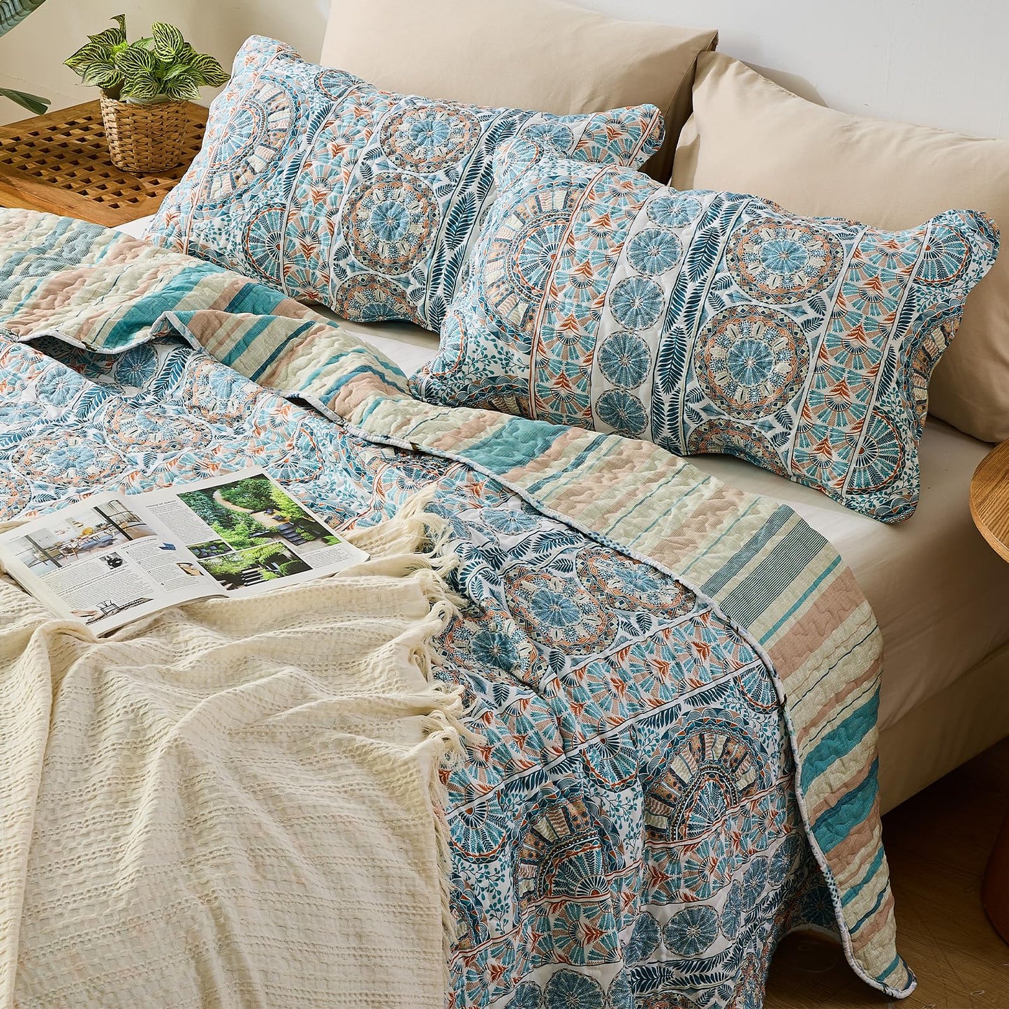 Qucover King Size Quilt Bedding Set, Teal Blue Striped Reversible Boho Quilt Sets, 3pc Lightweight Microfiber Oversized King Bedspread Coverlet for All Season, Bohemian Bedroom Decor