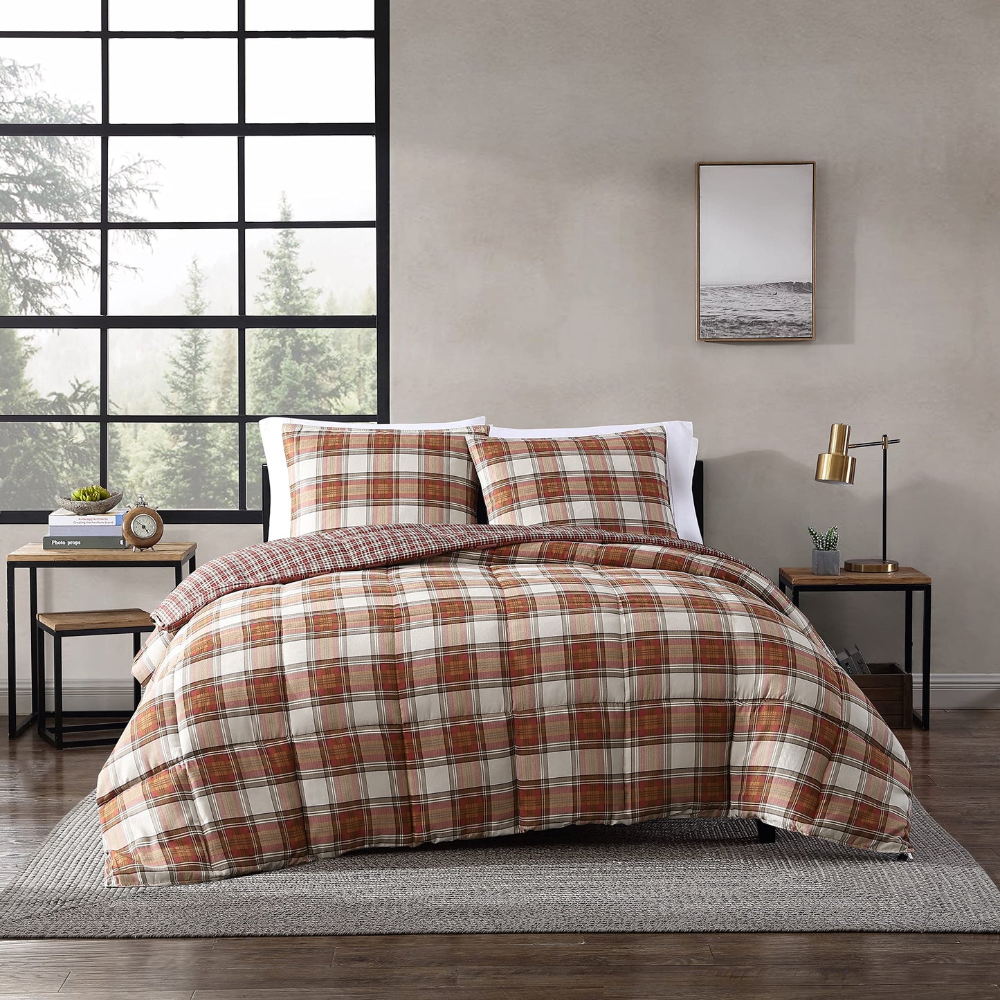 Eddie Bauer - Queen Comforter Set, Soft & Reversible Alt Down Bedding, Medium Weight for Year Round Comfort, 3 Piece Bed Set with Matching Shams (Edgewood Red)