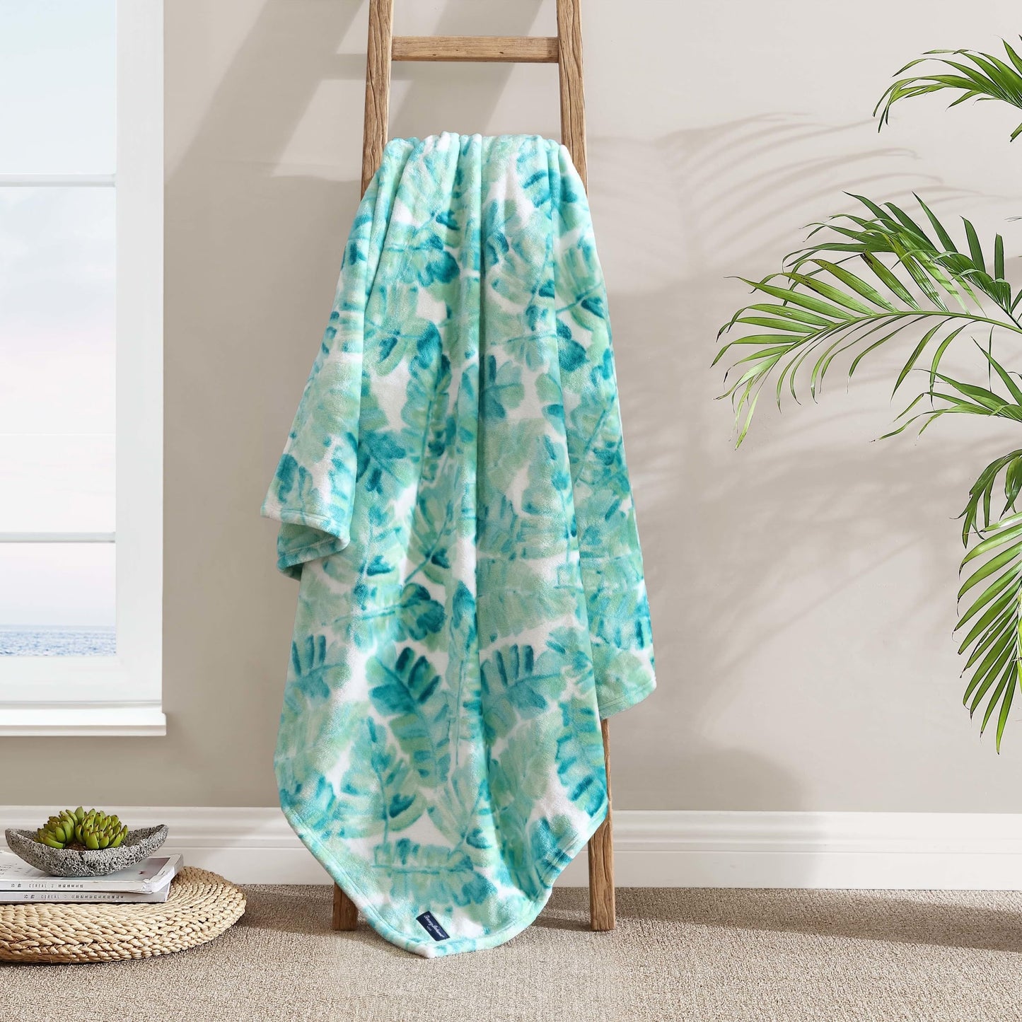 Tommy Bahama - Throw Blanket, Plush Fleece Bedding, Tropical Bedding Set for Bed or Couch (Weekend Green, 50" x 70")