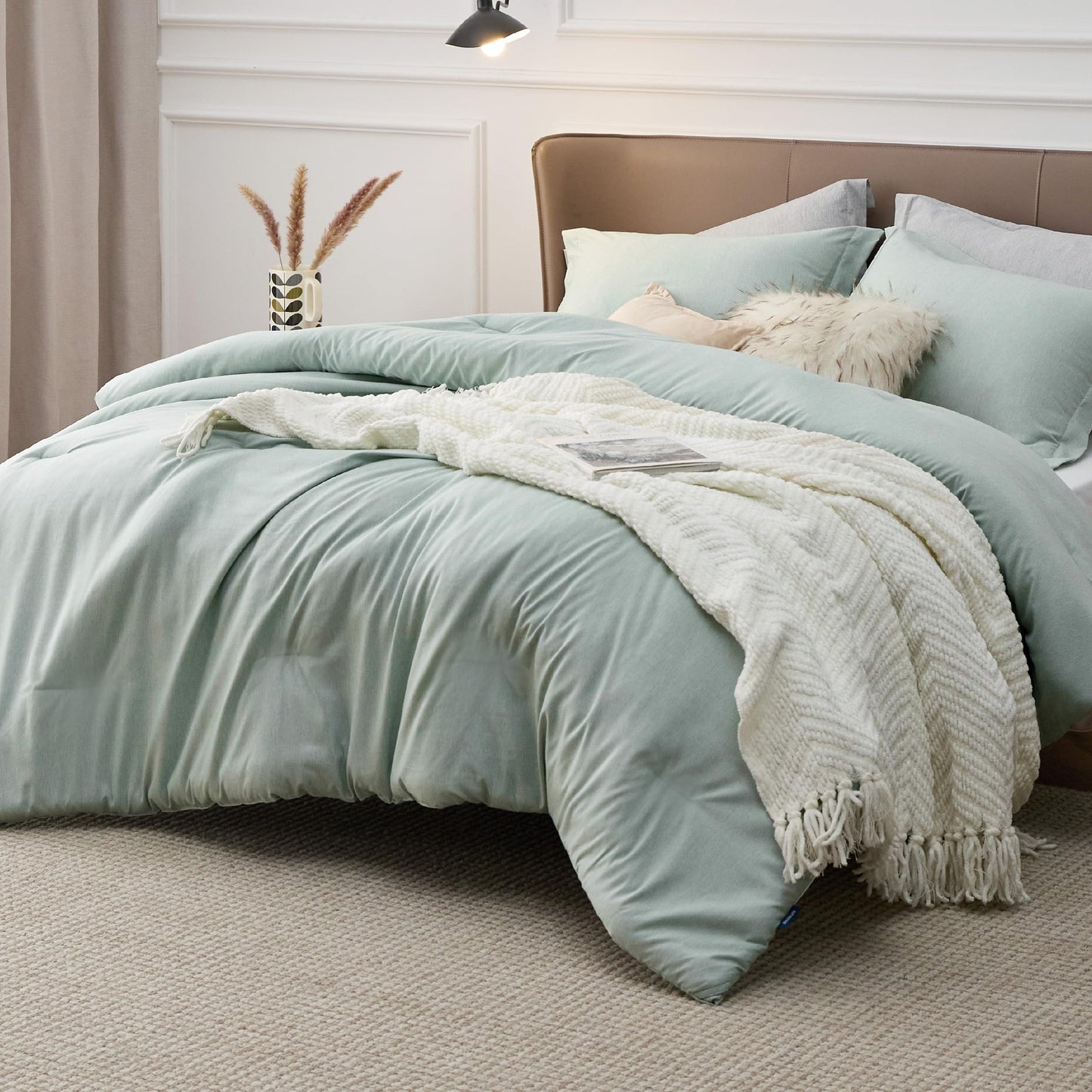 Bedsure Oversized King Comforter Set - Sage Green Soft Bedding for All Seasons, Cationic Dyed Bed Set, 3 Pieces, 1 Oversized King Size Comforter (120"x98") and 2 Pillow Shams (20"x36"+2")