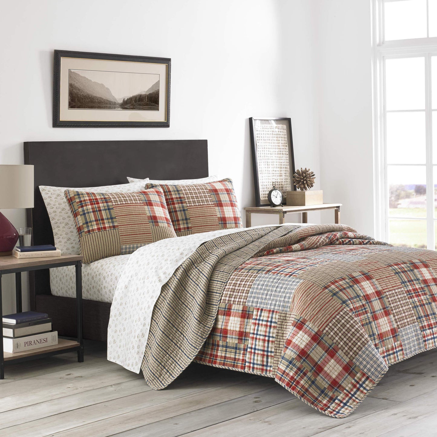Eddie Bauer - Queen Quilt Set with Shams, Reversible Cotton Bedding, Lightweight All-Season, Pre-Washed, Hawthorne Brown