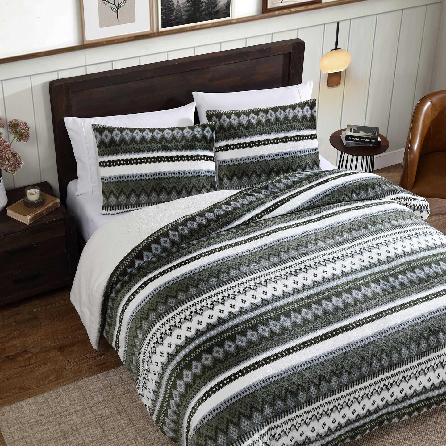 Eddie Bauer - Full/Queen Comforter Set, Reversible Plush Bedding with Matching Shams, Super Soft Luxurious Bedding Set, Oeko-Tex Certified (Shelton Fair Isle Green, Full/Queen)