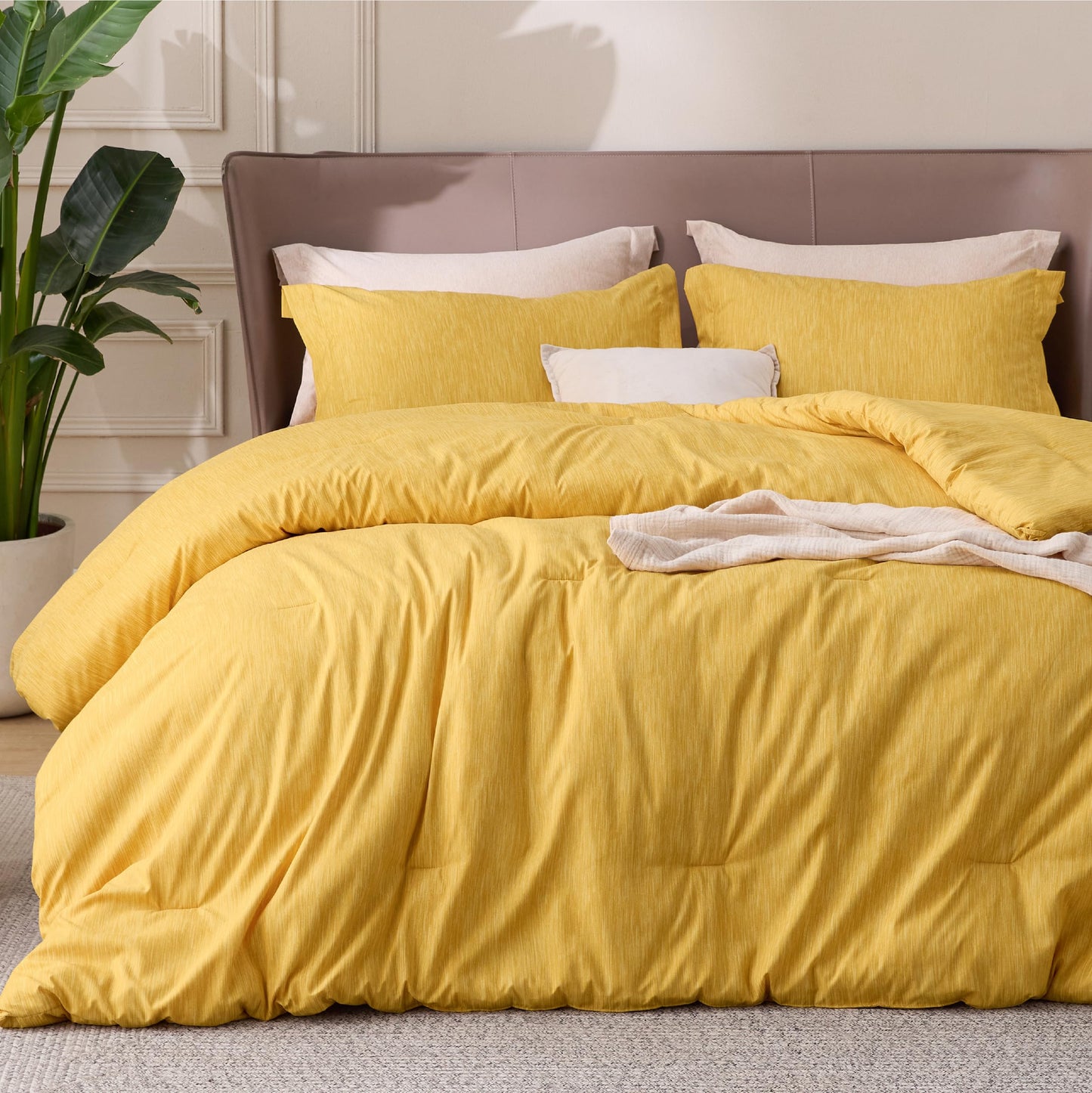 Bedsure Queen Comforter Set - Yellow Comforter Queen Size, Soft Bedding for All Seasons, Cationic Dyed Bedding Set, 3 Pieces, 1 Comforter (90"x90") and 2 Pillow Shams (20"x26"+2")