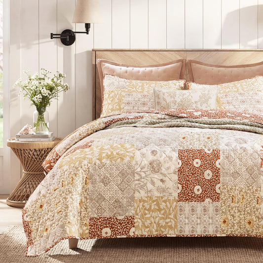 BLOOMHAVEN Quilt Set Queen Size, Patchwork Terracotta Floral Quilt Sets, Reversible Bedspread Lightweight and Breathable for All Seasons, Soft Quilted Bedspread with 2 Pillow Shams