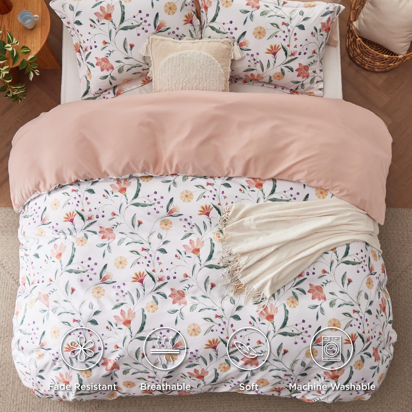 Bedsure Duvet Cover King Size - Reversible Floral Duvet Cover Set with Zipper Closure, 3 Pieces Pale Blush Bedding Set with 8 Corner Ties and 2 Pillow Shams 20"x36"