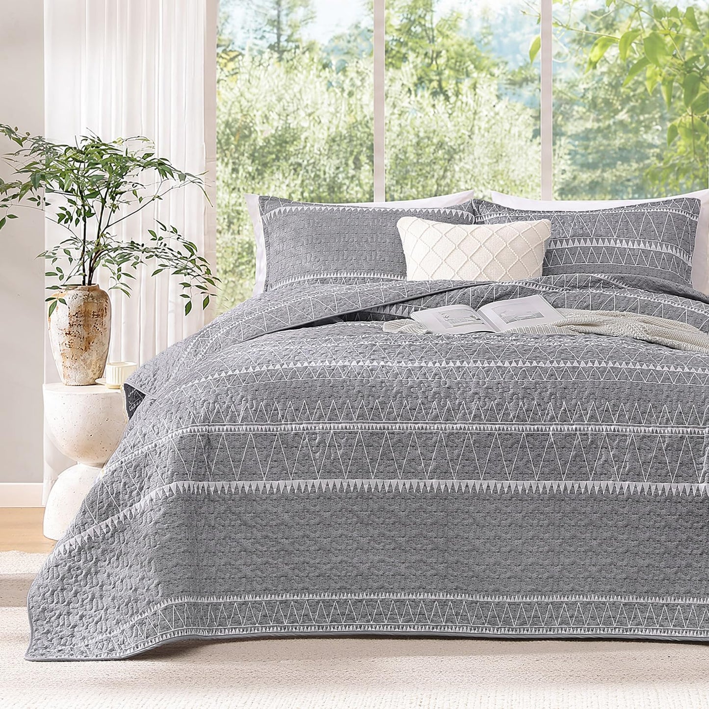 Andency California King Quilt Set Grey, 3 Pieces Boho Lightweight Soft Striped Cal King Bedspread for All Season (112"x104"), Gray Printed Bohemian Polyester Reversible Coverlet Comforter Sets