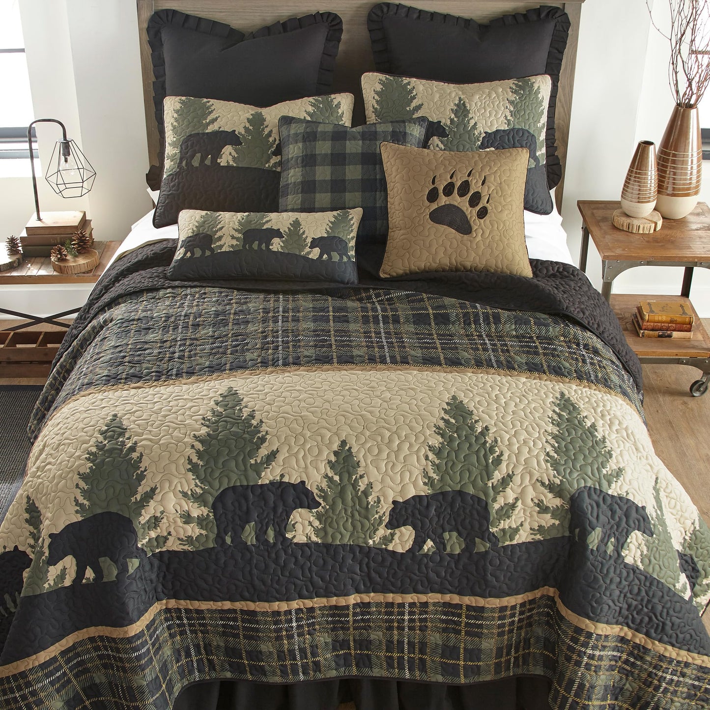 Donna Sharp King Quilt - Bear Walk Plaid Lodge
