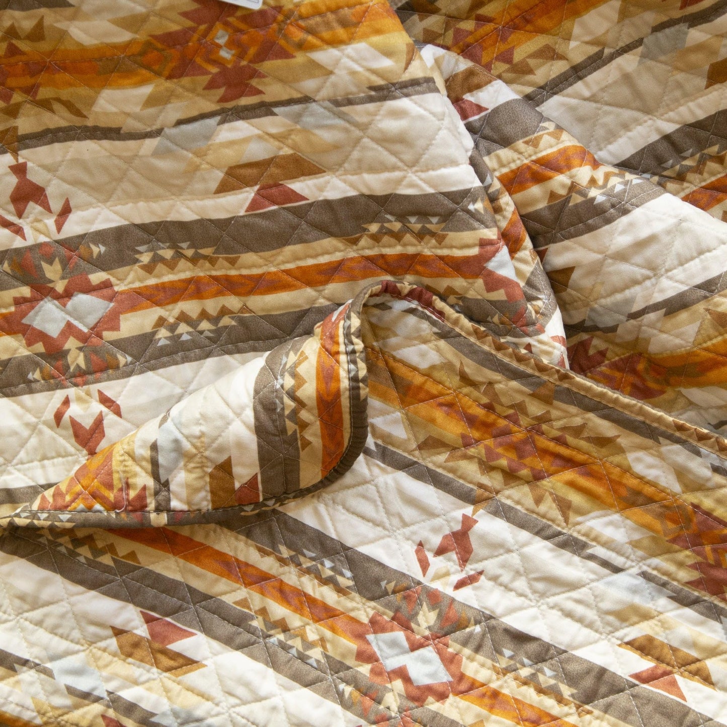 Carstens Western Aztec Country Bedding Set, Southwestern 3-Piece Microfiber Quilt Set, Wrangler Western Amarillo Sunset, King
