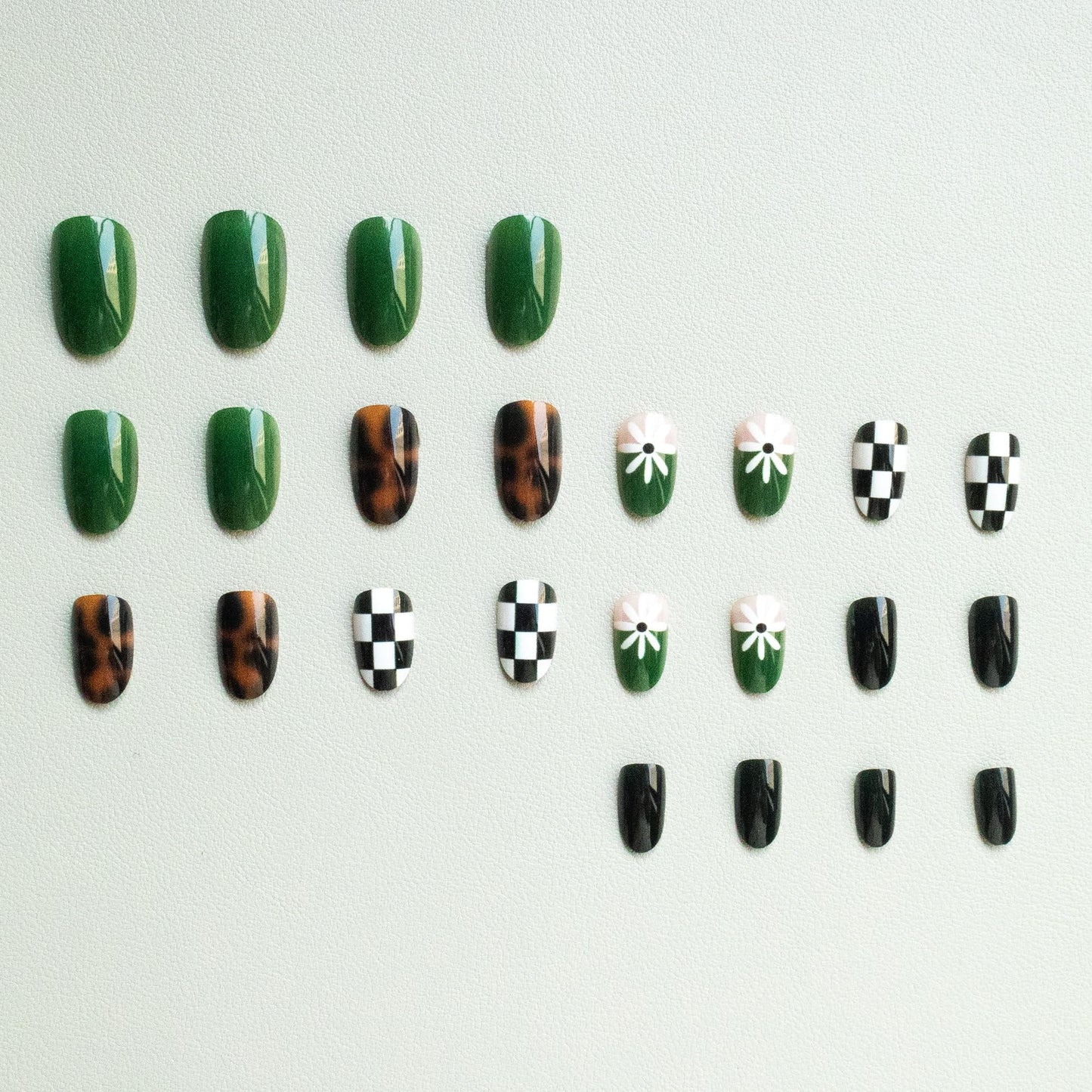 24Pcs Cute Press on Nails Short Oval Fake Nails with Flowers Checkered Leopard Print Stick on Nails Reusable Artificial Full Cover Glue on Nails Glossy Acrylic False Nails for Women
