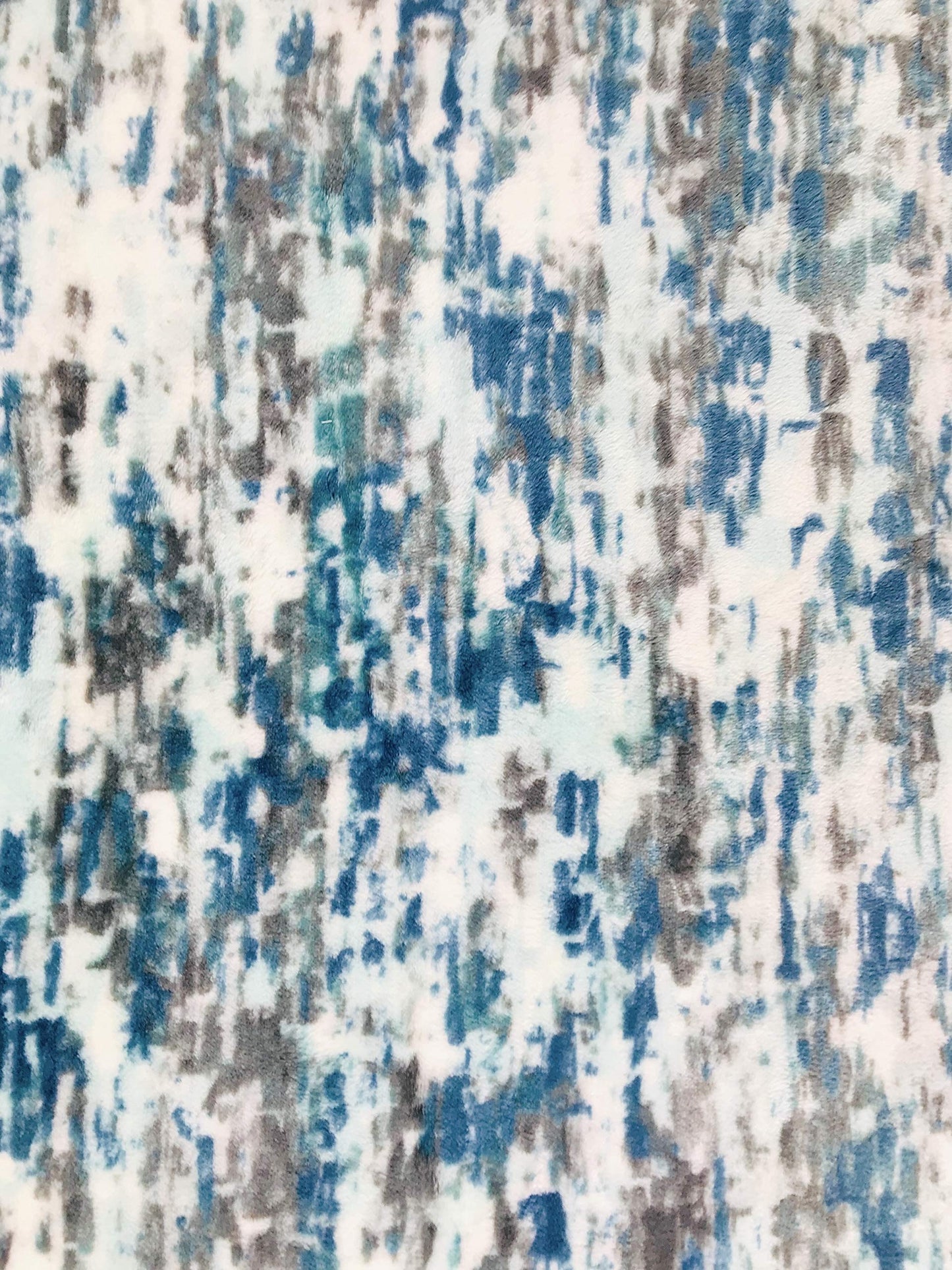 Serafina Home Throw Blanket: Velvelty Soft, Durable Fleece Accent for Bed or Couch (Blue and Gray Abstract, 50 x 70 inches)