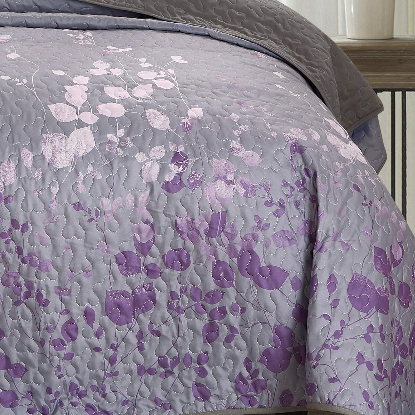 Masterplay 3-Piece Fine Printed Oversize (118 inchx95 inch ) Quilt Set,Bedspread Coverlet King Size Bed Cover (Dark Grey,Purple Gradient,Vine)