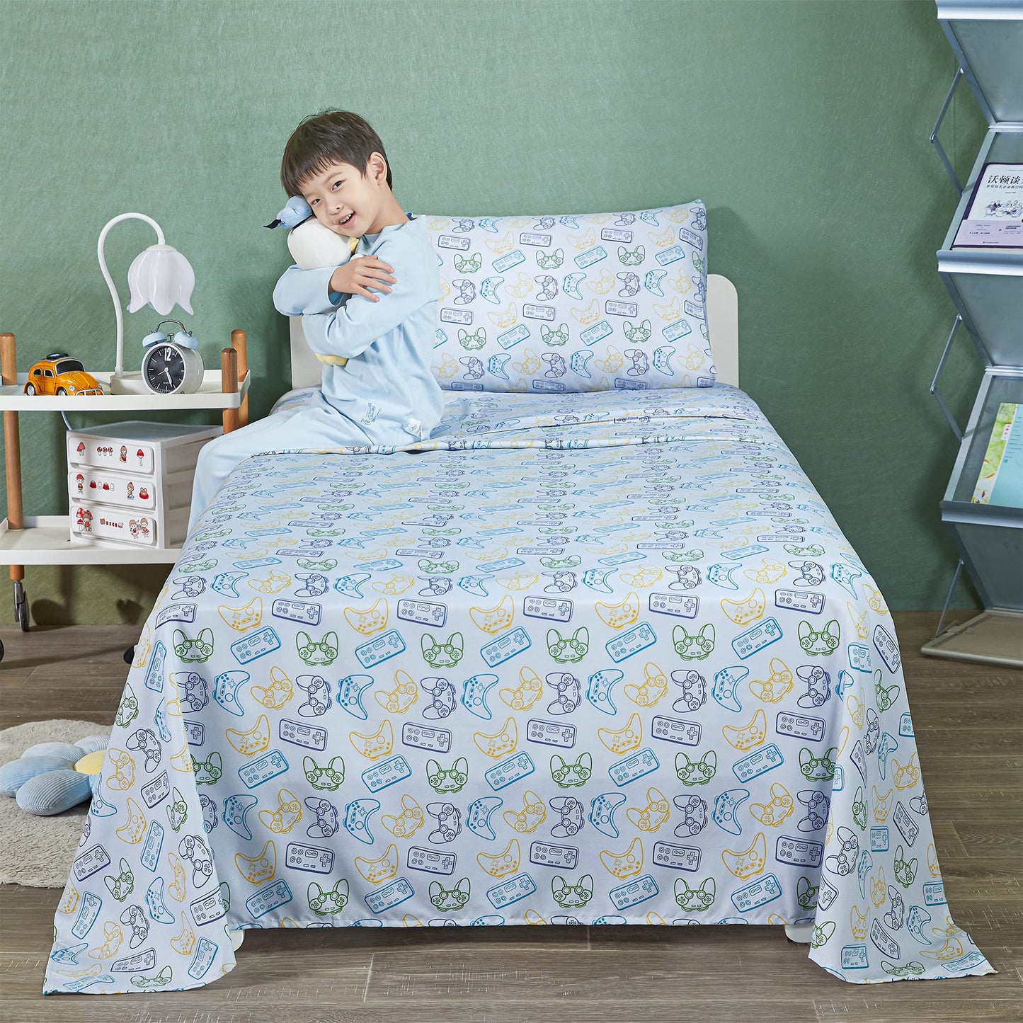 Viviland 3 Pieces Boys Grey Twin Sheet Set - Soft Microfiber Fitted Flat Sheets & Pillowcase - Game Player Paddle Printed Bedding Sets - for Kids & Toddlers