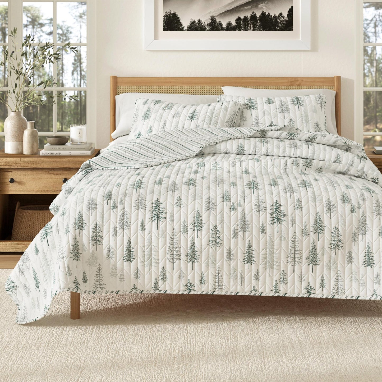 Great Bay Home Lodge Quilt Set - 3-Piece Full/Queen Size Rustic Bedding Set - Lightweight, All-Season, Reversible Bedspread (Grey/Green)