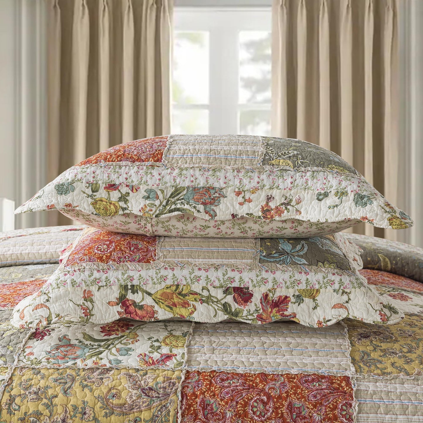 Etwel Patchwork Quilt Set Queen Size, 100% Cotton Bedspread, Reversible Lightweight Comforter Set with 2 Pillow Shams for All Seasons, Floragrid Beige, Queen Size 90"x90"