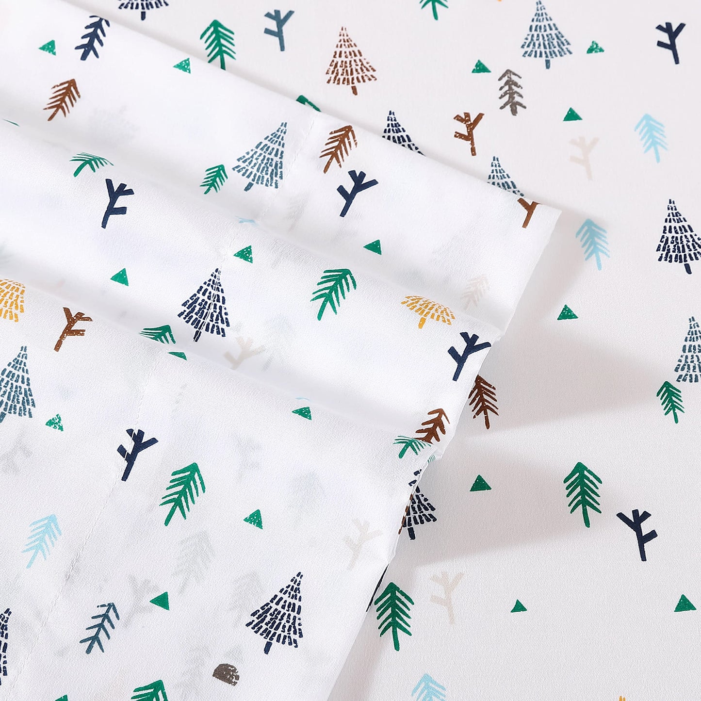 Eddie Bauer Kids - Full Sheet Set, Ultra-Soft Microfiber Bedding with Fully Elastic Fitted Sheet, Kids Bed Set with Pillowcases, Easy Care Bedding (Dreamland)