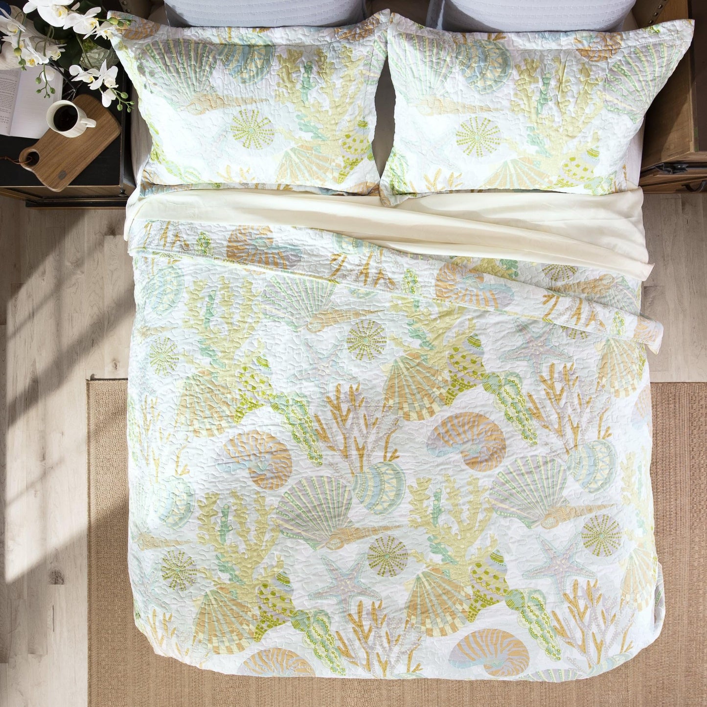 Carstens Coastal Beach Bedding Set, Nautical 3-Piece Microfiber Ocean Quilt, Coastal Reef, King