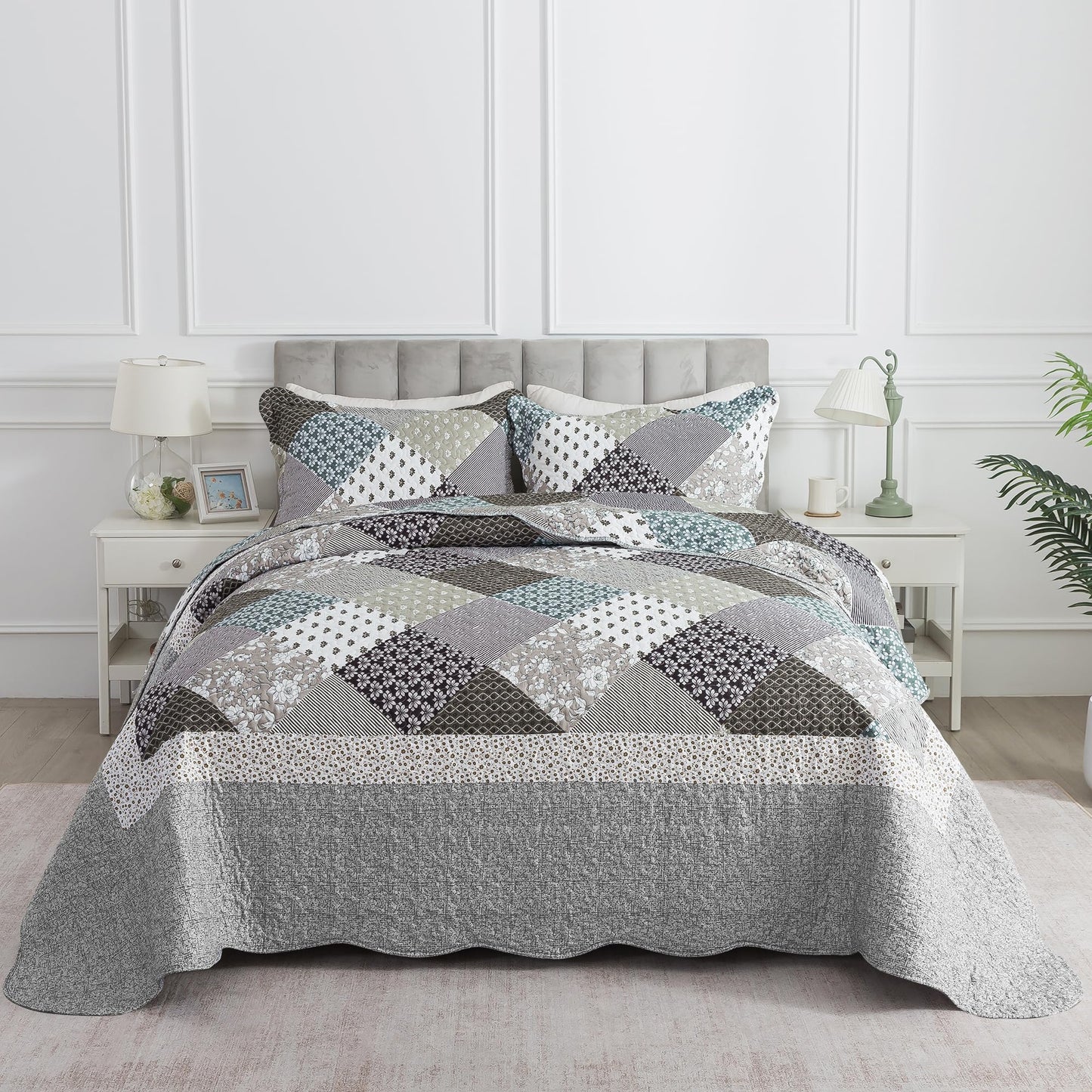 Etwel Lightweight Patchwork Queen Size Quilt Set - Breathable Reversible Cotton Bedspread for Hot Sleepers, Farmhouse Floral Bedding Set with 2 Pillow Shams for All Season (90"x98", Gray Flower)