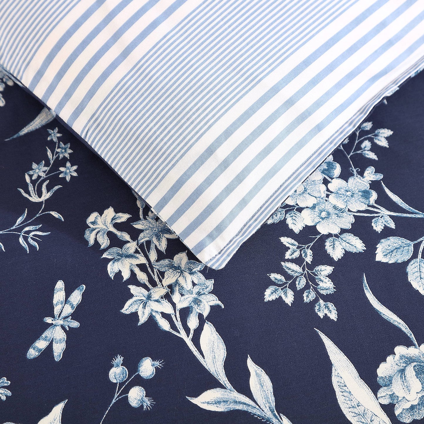 Laura Ashley – Queen Comforter Set, Reversible Floral Bedding with Matching Shams & Bonus Decorative Pillow Covers, Medium Weight, 7-Piece, College Dorm Room Essentials (Branch Toile Blue)
