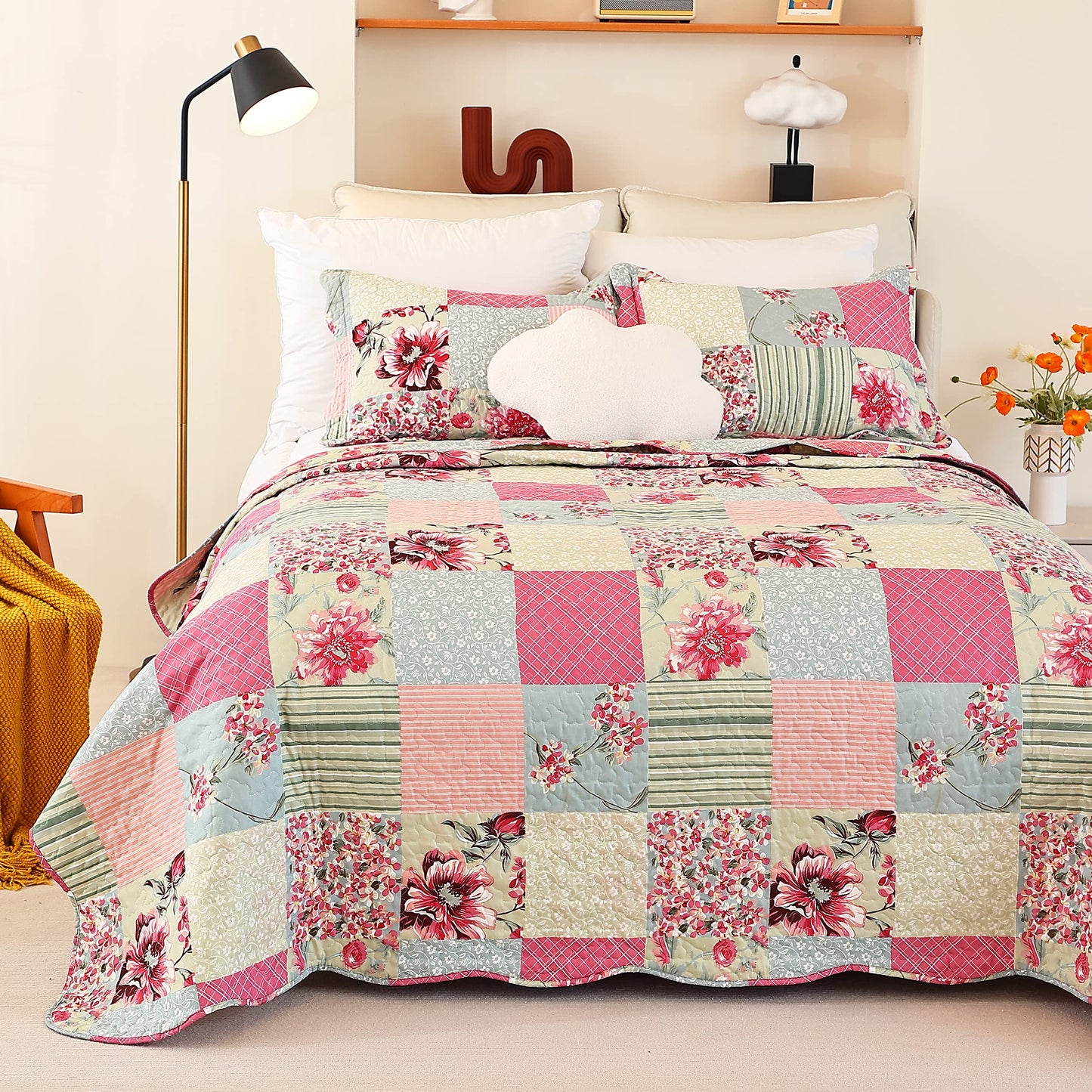 Cmfshape Summer Floral King Quilted Bedspread,Romantic Pink Quilt Set King,Reversible Stitched Bedding Set All Season,Soft Lightweight Coverlet with Pillow Cases (Pink&Grey, King102 x90)