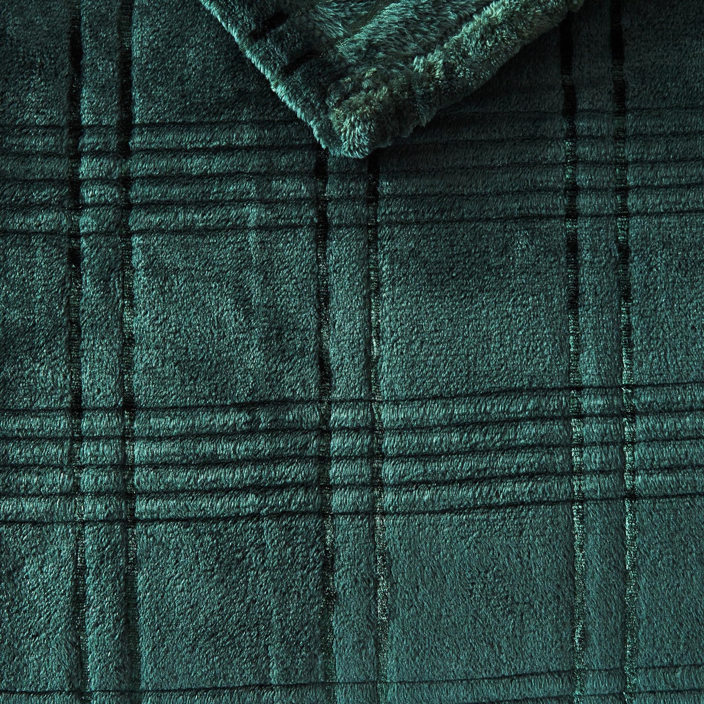 Serenhom Soft Cozy Plaid Fleece Twin Siz Blanket, 60x80 Inches – 3D Jacquard Diamond Design, Lightweight Blanket for Couch, Sofa, Camping & Travel, Forest Green