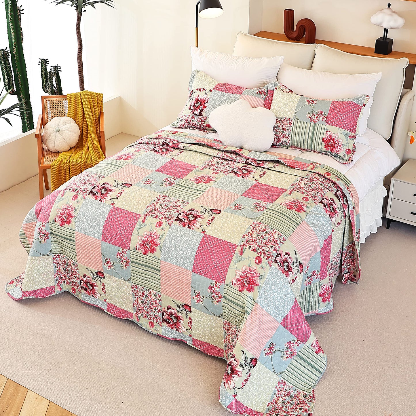 Cmfshape Summer Floral King Quilted Bedspread,Romantic Pink Quilt Set King,Reversible Stitched Bedding Set All Season,Soft Lightweight Coverlet with Pillow Cases (Pink&Grey, King102 x90)