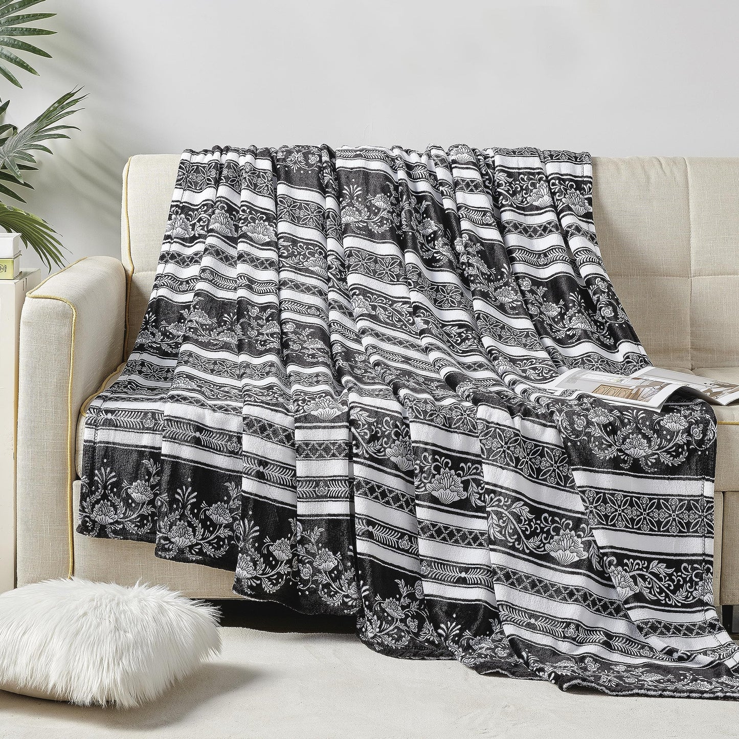 Elegant Comfort Ultra Soft Print Flannel Fleece Bed Blanket, Cozy-Fuzzy Lightweight Bedspread Coverlet, All Season Decorative Blanket for Couch, Sofa, Striped Design, King Size, Odelia