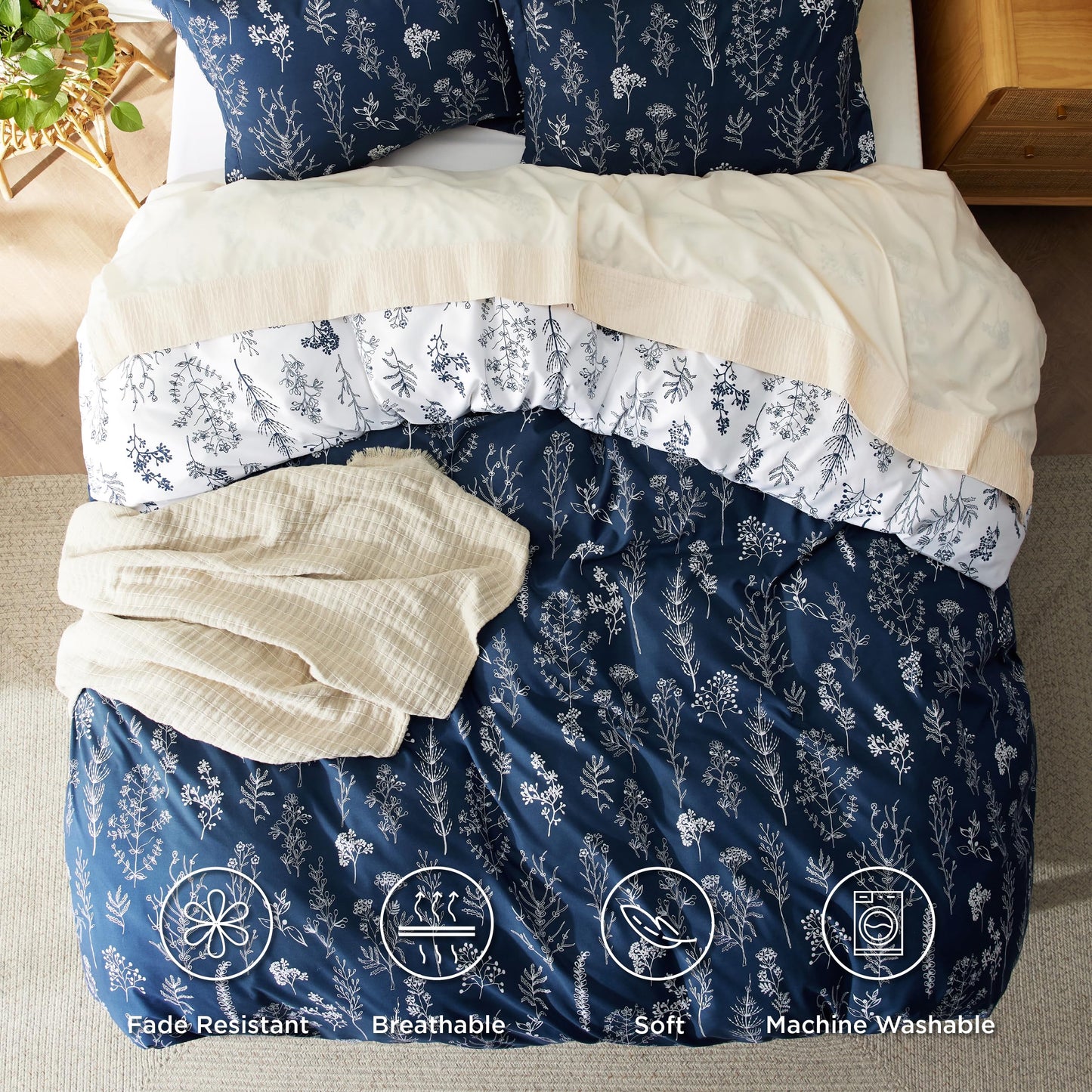 Bedsure Duvet Cover King Size - Reversible Navy Blue King Duvet Cover Set with Zipper Closure, 3 Pieces Floral Patterned Bedding Set with 8 Corner Ties and 2 Pillow Shams