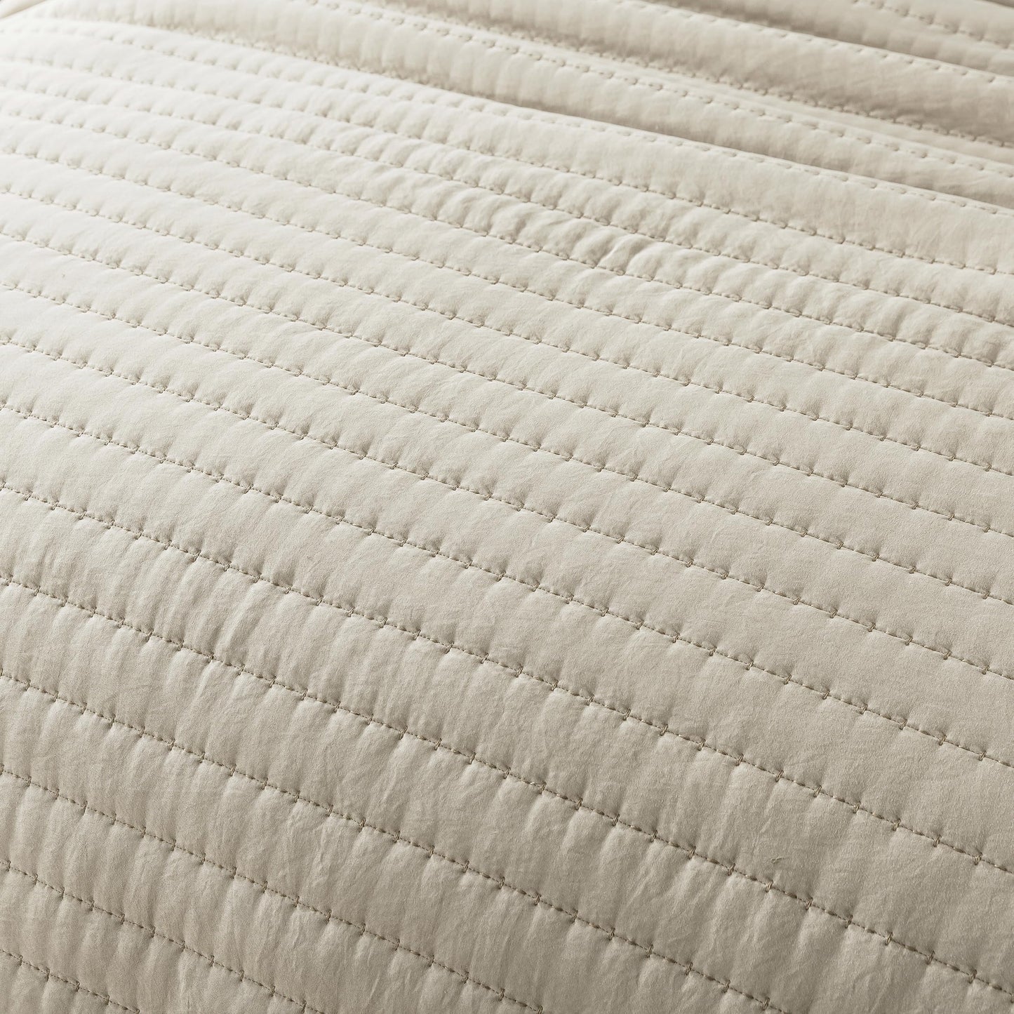 ROARINGWILD Neutral Beige King Size Quilt Bedding Sets with 2 Pillow Shams, Lightweight Soft Bedspread Coverlet, Quilted Blanket Thin Comforter Bed Cover for All Season, 3 Pieces, 104x90 inches